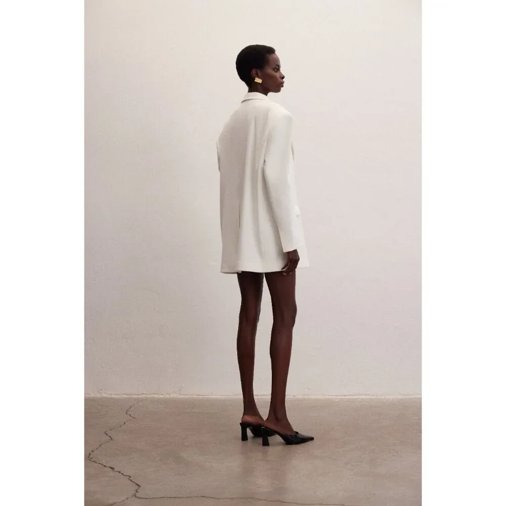 Grace Jones Structured Oversized Blazer in White - Picture 6 of 8